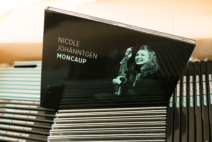 Nicole Johänntgen - Moncaup